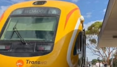 Explore Western Australia: Perth to Kalgoorlie Train Tour Packages via Avon Valley, York, and the Goldfields