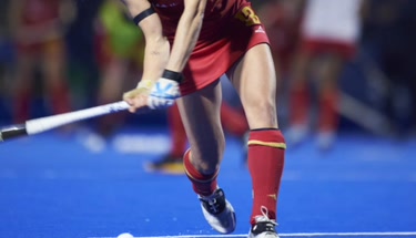 Descubre cómo conseguir becas de hockey en 2026 y combina tu pasión deportiva con tu educación.