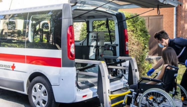 Chauffeur de transport médical en France : un métier stable alliant logistique sanitaire et équilibre de vie professionnelle