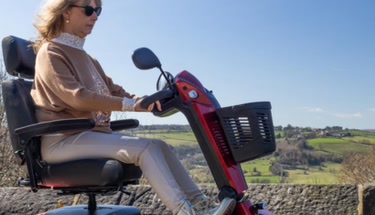 Mobilitätsroller kaufen: Stationär oder online?