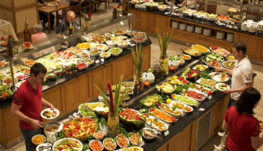 Simple Approaches to Senior Buffet Dining Experiences