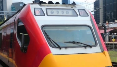Brisbane to Cairns Train Tour: Queensland Rail Journey, RailBed Cabins and Coastal Travel Experience