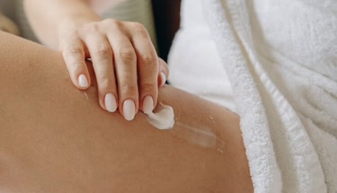 Guide To Choosing Body Lotion For Crepey Aging Skin