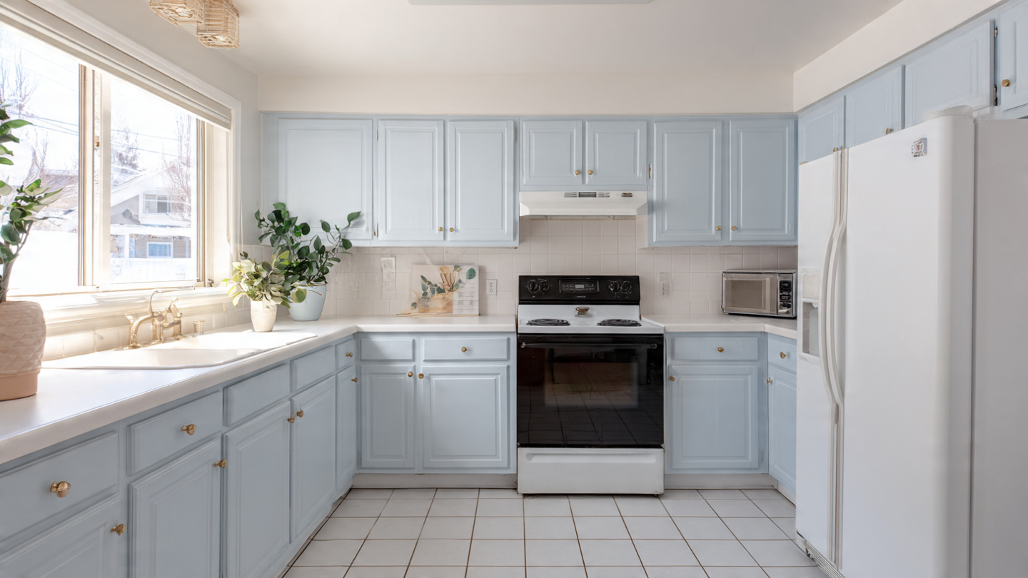 Discover High-Quality Second-Hand Cabinets for Your Space