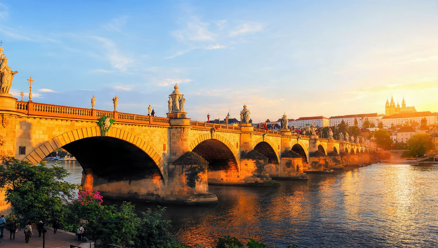 First Trip to Europe: A Two-Week Itinerary With Realistic Costs, Routes, and Budget Strategy