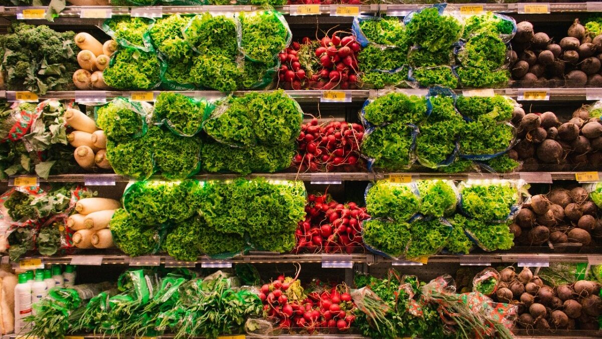 How I Feed Myself as a Broke Vegetarian (Without Losing My Mind or Flavor)